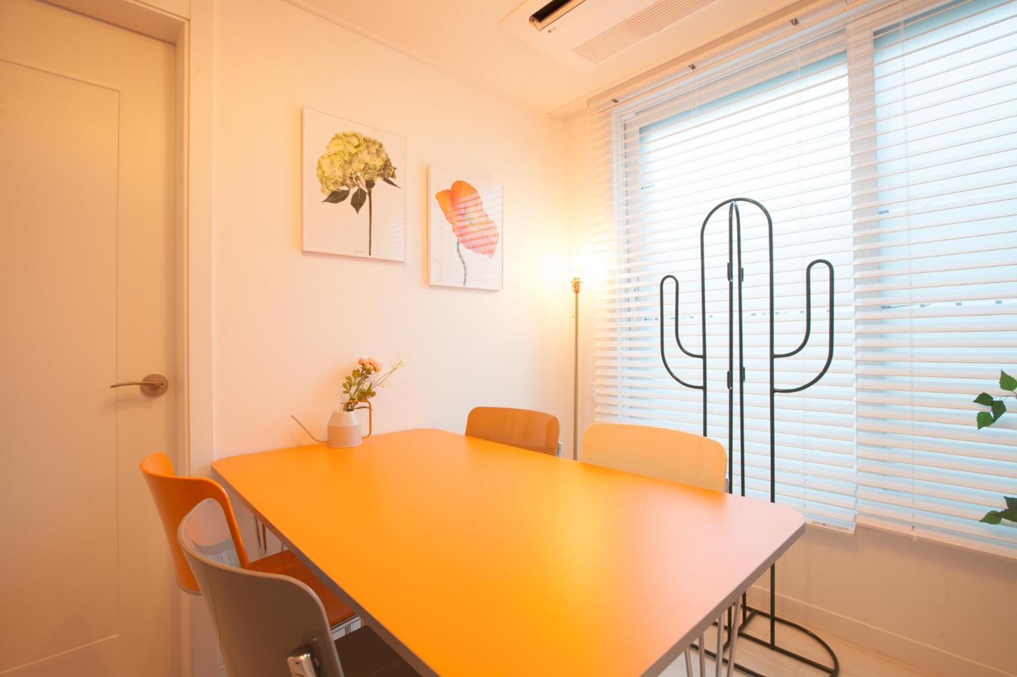 Apartment Station Joey N Ray House Seoul
